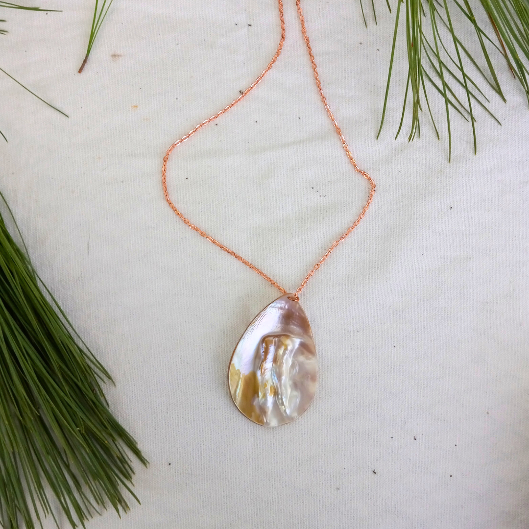 Spiro Pearl -Teardrop Pendant Necklace