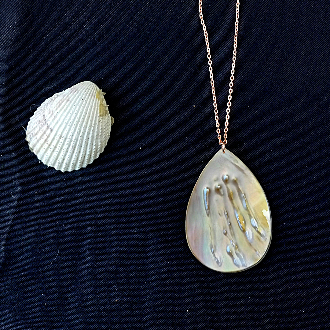 Spiro Pearl -Teardrop Pendant Necklace